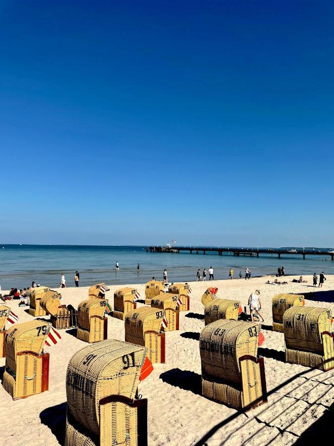 Moderne 3-Zi-Wohnung Mit Meerblick Direkt Am Strand Scharbeutz Luaran gambar