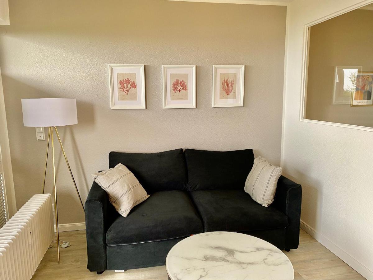 Moderne 3-Zi-Wohnung Mit Meerblick Direkt Am Strand Scharbeutz Luaran gambar